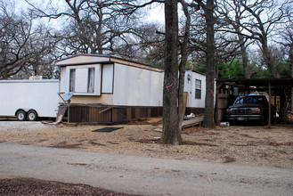 3600 CEDAR CREEK Ln in Denton, TX - Building Photo - Building Photo