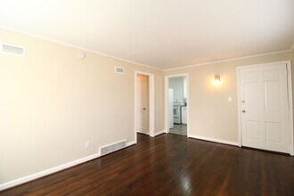 4407 S Parkway Dr in Olathe, KS - Building Photo - Building Photo