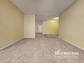 3822 W Mauna Loa Ln in Phoenix, AZ - Building Photo - Building Photo