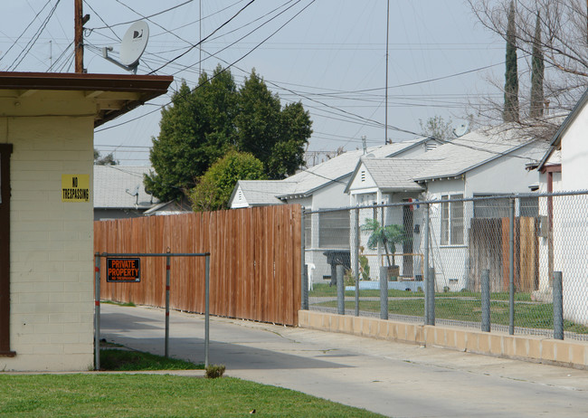 2326-2334 Leroy St in San Bernardino, CA - Building Photo - Building Photo