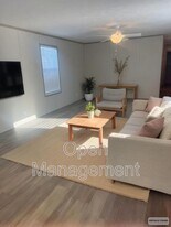 825 1st Ave E in West Fargo, ND - Building Photo