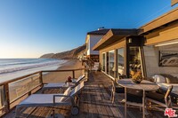 42602 Pacific Coast Hwy in Malibu, CA - Building Photo - Building Photo