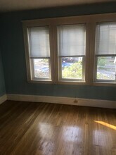 8 Belmont St, Unit 1 in Newton, MA - Building Photo - Building Photo