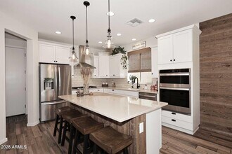 3125 E Louise Dr in Phoenix, AZ - Building Photo - Building Photo