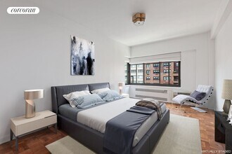 715 Park Ave in New York, NY - Building Photo - Building Photo