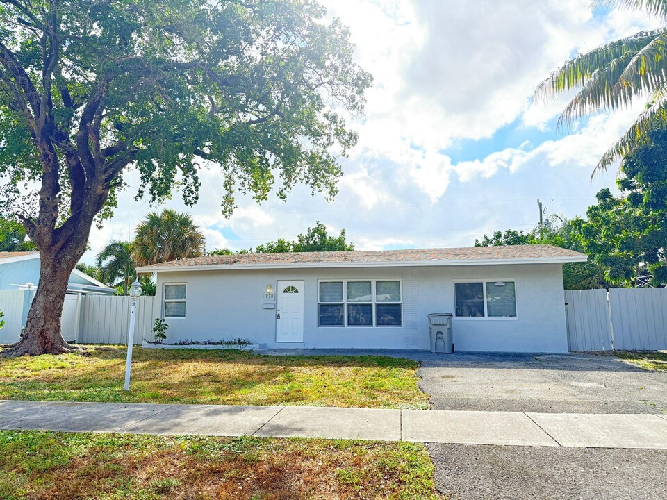 930 NE 24th St in Pompano Beach, FL - Building Photo