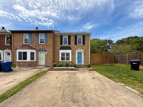 4606 Merrimac Ln in Virginia Beach, VA - Building Photo - Building Photo