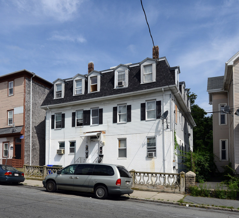 35 Linden St in New Bedford, MA - Building Photo