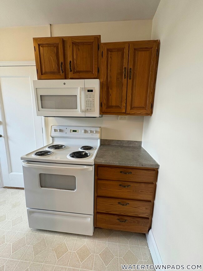550 Belmont St in Watertown, MA - Building Photo - Building Photo