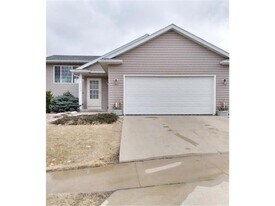 5364 56th Ave NW in Rochester, MN - Building Photo