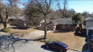 624 Woodland Way in Oklahoma City, OK - Building Photo - Building Photo