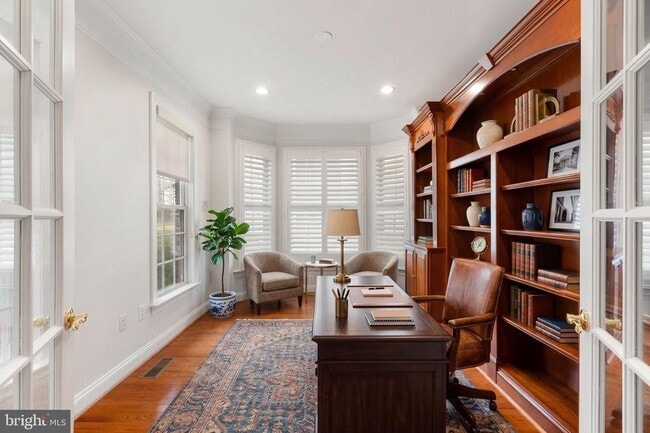 9185 Topaz St in Fairfax, VA - Building Photo - Building Photo