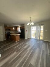 1212 Superior Pointe Pl in Fayetteville, NC - Foto de edificio - Building Photo