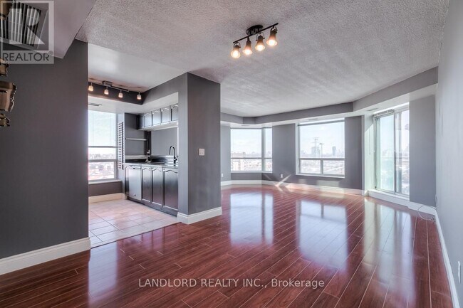 190 Manitoba St in Toronto, ON - Building Photo - Building Photo