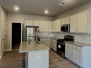 214 Omega Ct in Dallas, GA - Building Photo - Building Photo