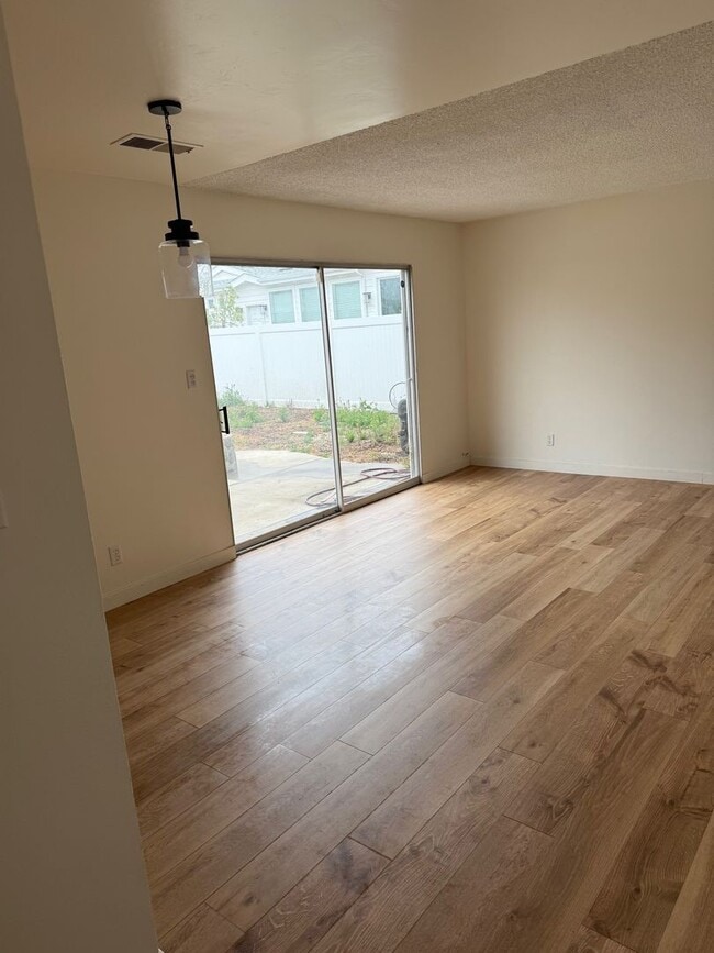 property at 2582-2584 Seahorse Ave