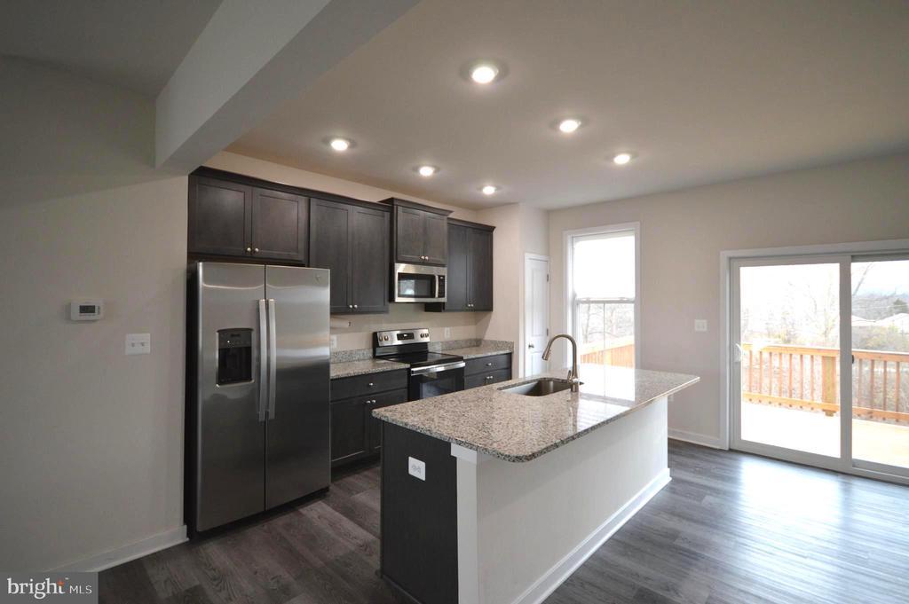 44 Marineris Cir in Martinsburg, WV - Foto de edificio