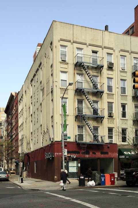 1409 York Ave in New York, NY - Building Photo