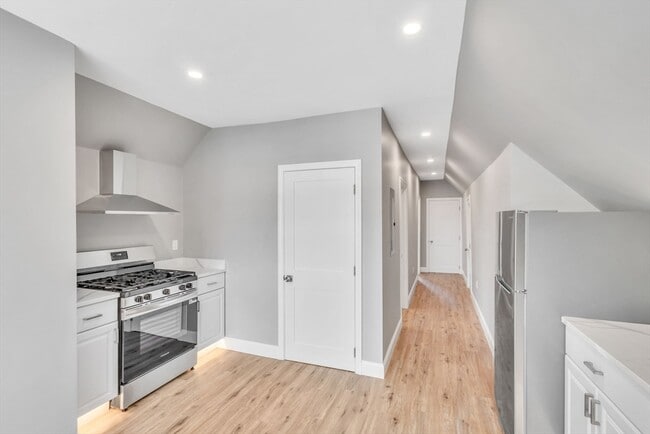 5 Beckford St in Beverly, MA - Building Photo - Building Photo