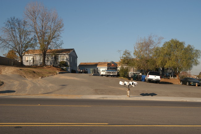 5952 Tyler St in Riverside, CA - Building Photo - Building Photo