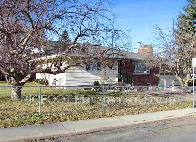 property at 1200 Garfield St