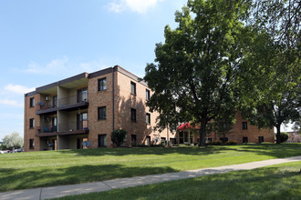 Wingate Apartments in New Hope, MN - Building Photo - Building Photo