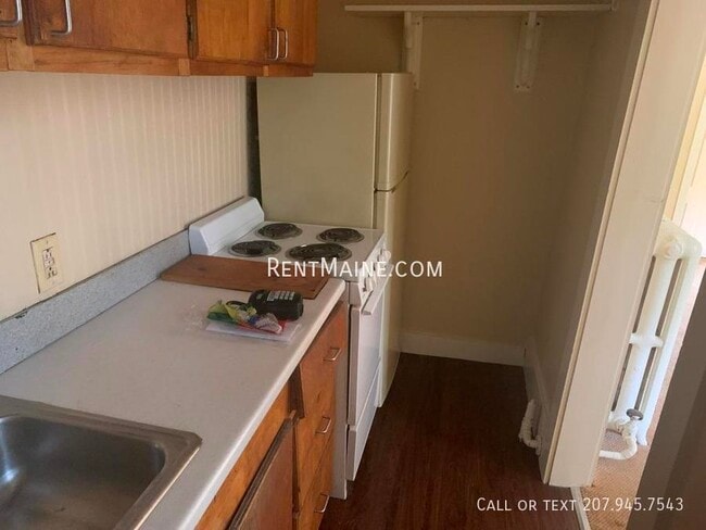 96 Grove St, Unit 3