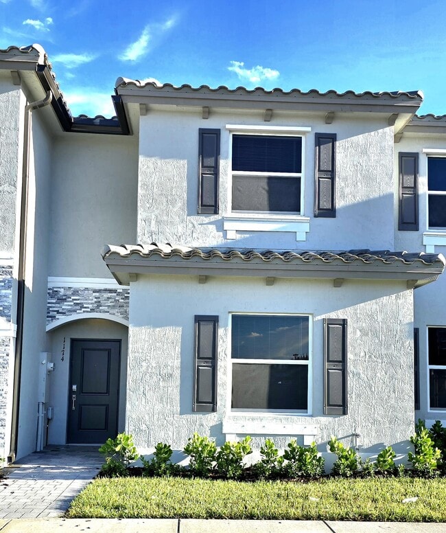 property at 1174 SE 2nd St