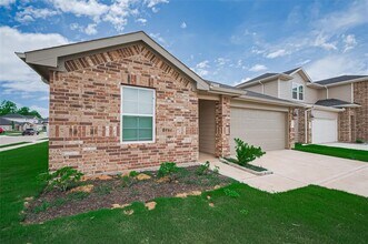 1726 Battisti Dr in Richmond, TX - Foto de edificio - Building Photo