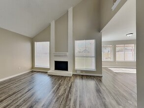 8314 Greenleaf Lake Dr in Houston, TX - Building Photo - Building Photo