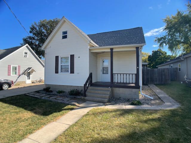 property at 412 S Harris St