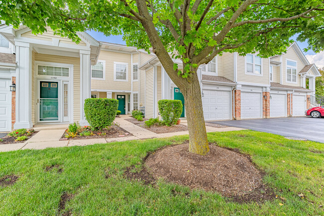 1148 Westminster Ln in Elk Grove Village, IL - Building Photo - Building Photo