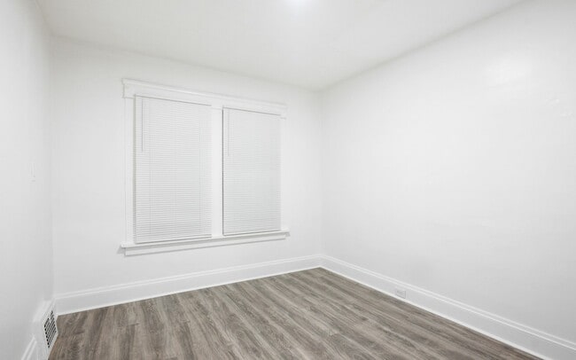 property at 16003 Grovewood Ave