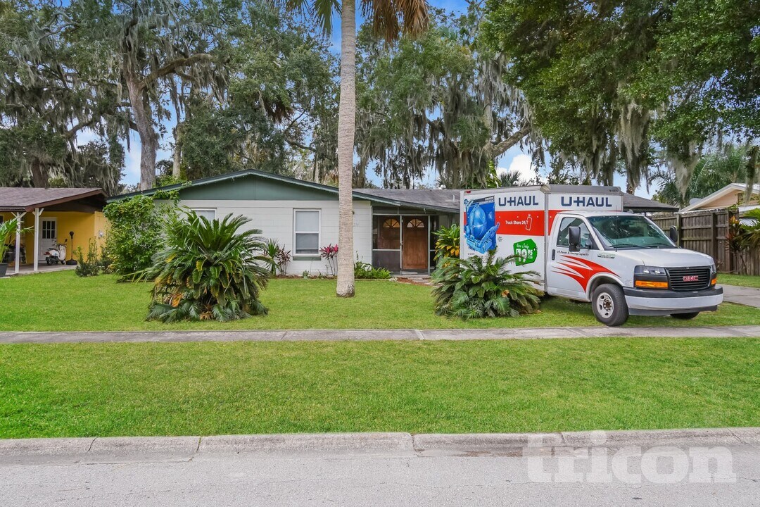 1274 Sunapee Ave N in Jacksonville, FL - Building Photo