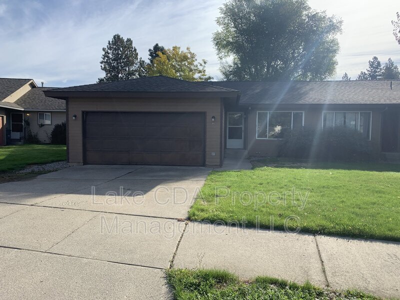 202 Lava Ln in Post Falls, ID - Building Photo