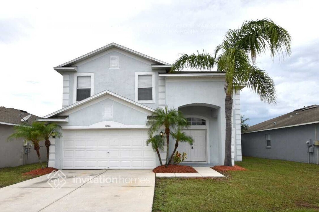 11808 Brenford Crest Dr in Riverview, FL - Building Photo