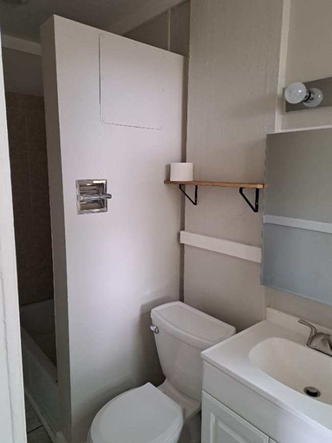 property at 1226 N Greenwood St