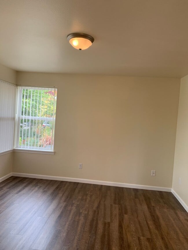 1250 SE Goodnight Ave in Corvallis, OR - Building Photo - Building Photo