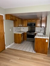 12712 Moorpark St in Los Angeles, CA - Building Photo - Building Photo