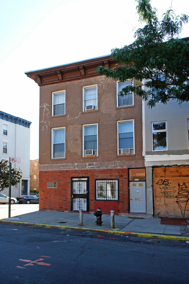 405 Smith St in Brooklyn, NY - Building Photo - Building Photo