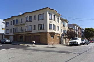 345 Vicksburg St in San Francisco, CA - Building Photo - Building Photo