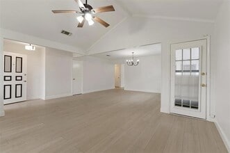 2024 Oakmeadow St in Bedford, TX - Building Photo - Building Photo