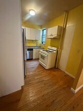 31-46-46 35th St in Queens, NY - Building Photo - Building Photo