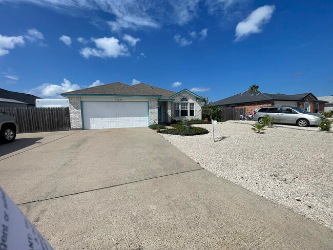 13954 Seafarer Dr in Corpus Christi, TX - Building Photo - Building Photo