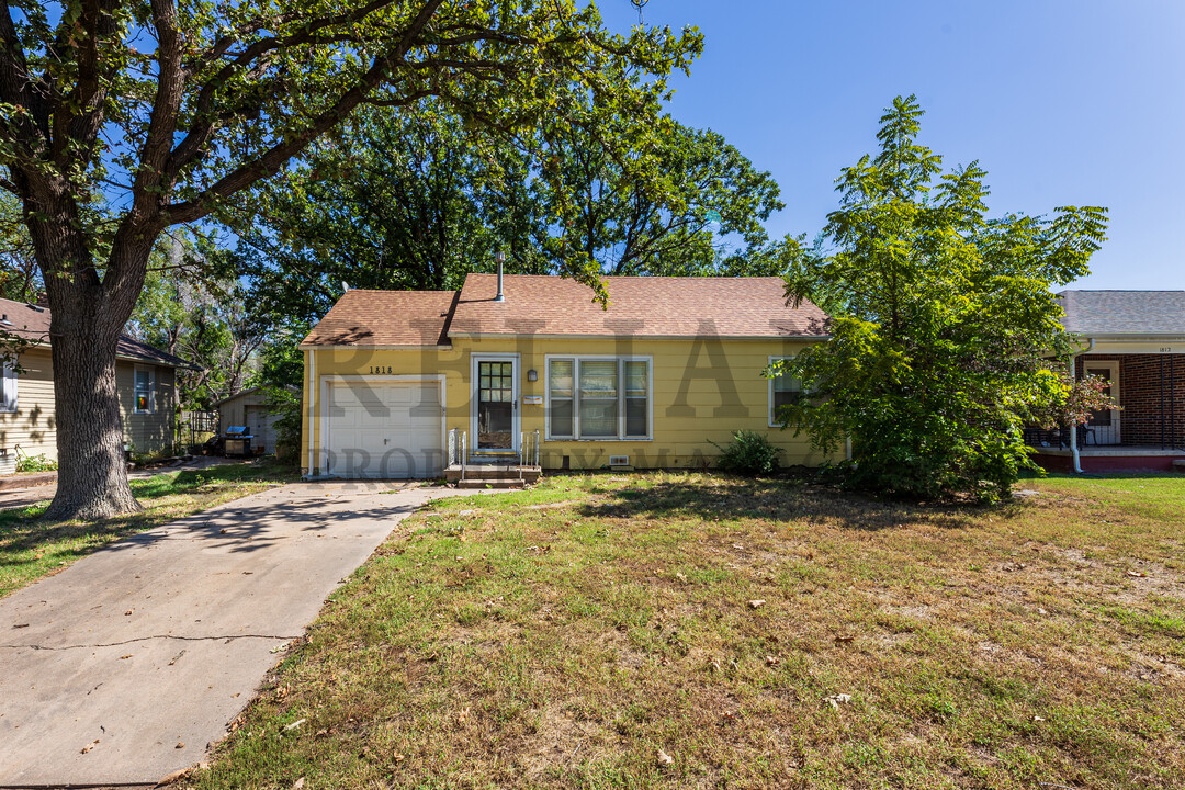 1818 N Garland St in Wichita, KS - Building Photo