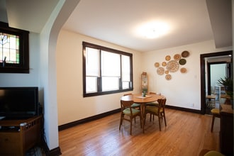 5446 Rhodes Ave in St. Louis, MO - Building Photo - Building Photo