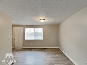 3799 Farm Brook Ln in Columbus, OH - Building Photo - Building Photo