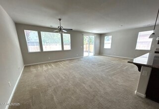 3847 Serenghetti Dr in Sparks, NV - Building Photo - Building Photo
