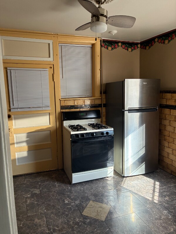 4215 N Campbell Ave, Unit # 1 in Chicago, IL - Foto de edificio - Building Photo