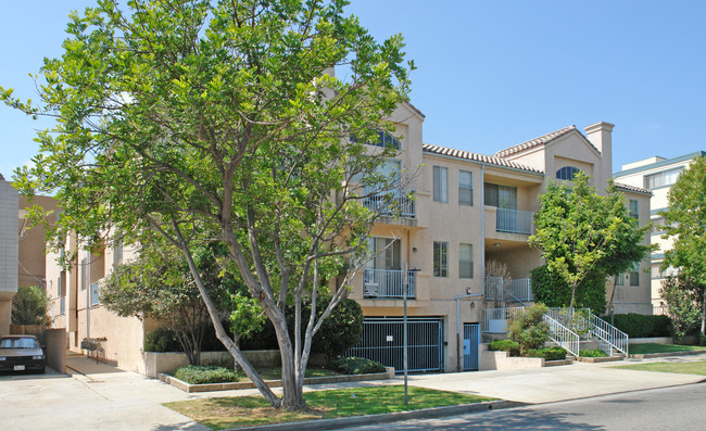 3745-3749 Bagley Ave in Los Angeles, CA - Foto de edificio - Building Photo